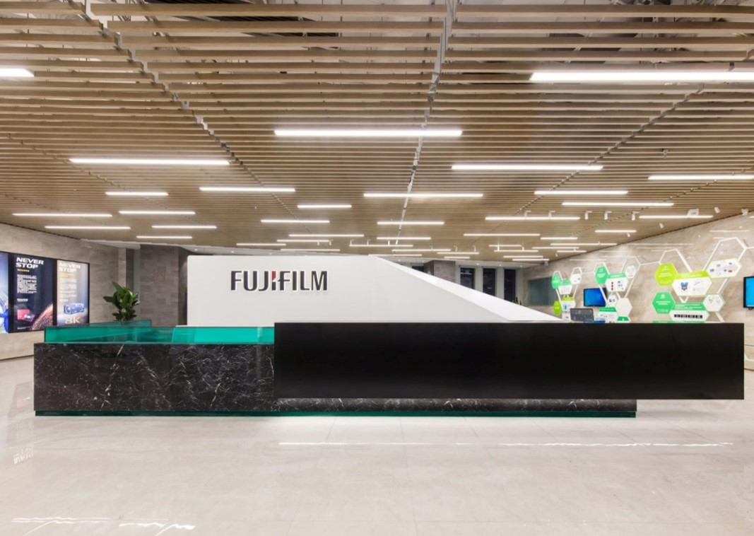 FUJIFILM